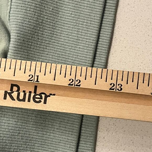 Fila Mint Green Sweatshirt Womens Medium Long Sleeve‎ Crew Neck Graphic Logo - Picture 6 of 7